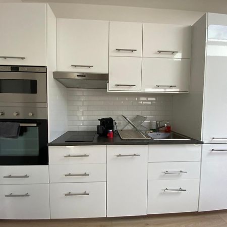 Appartement Paisible Proche Centre Ville 布龙 外观 照片
