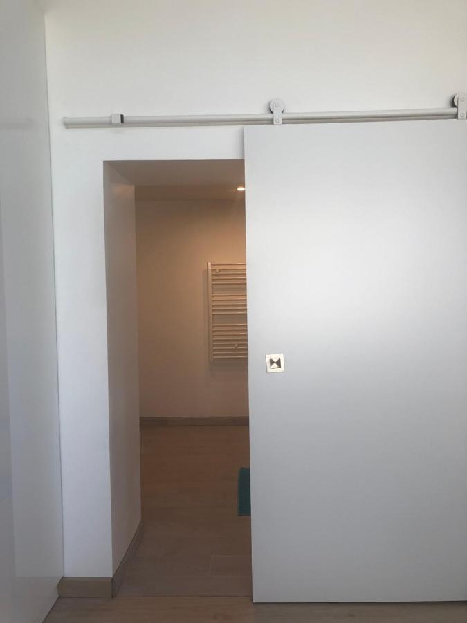 Appartement Paisible Proche Centre Ville 布龙 外观 照片