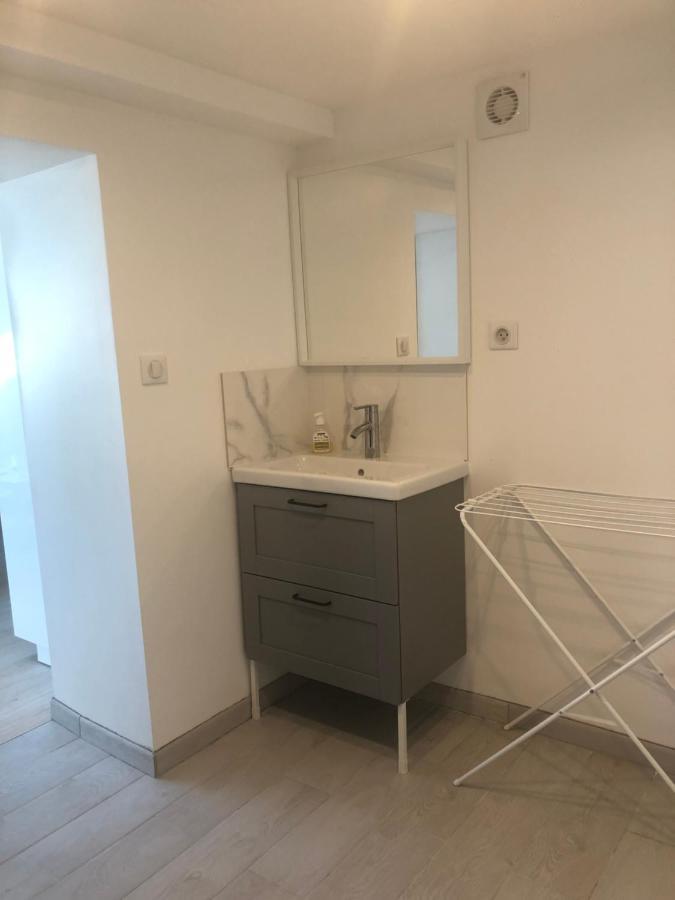 Appartement Paisible Proche Centre Ville 布龙 外观 照片