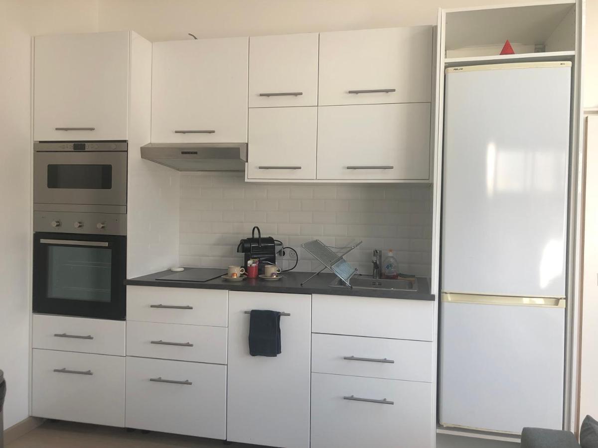 Appartement Paisible Proche Centre Ville 布龙 外观 照片
