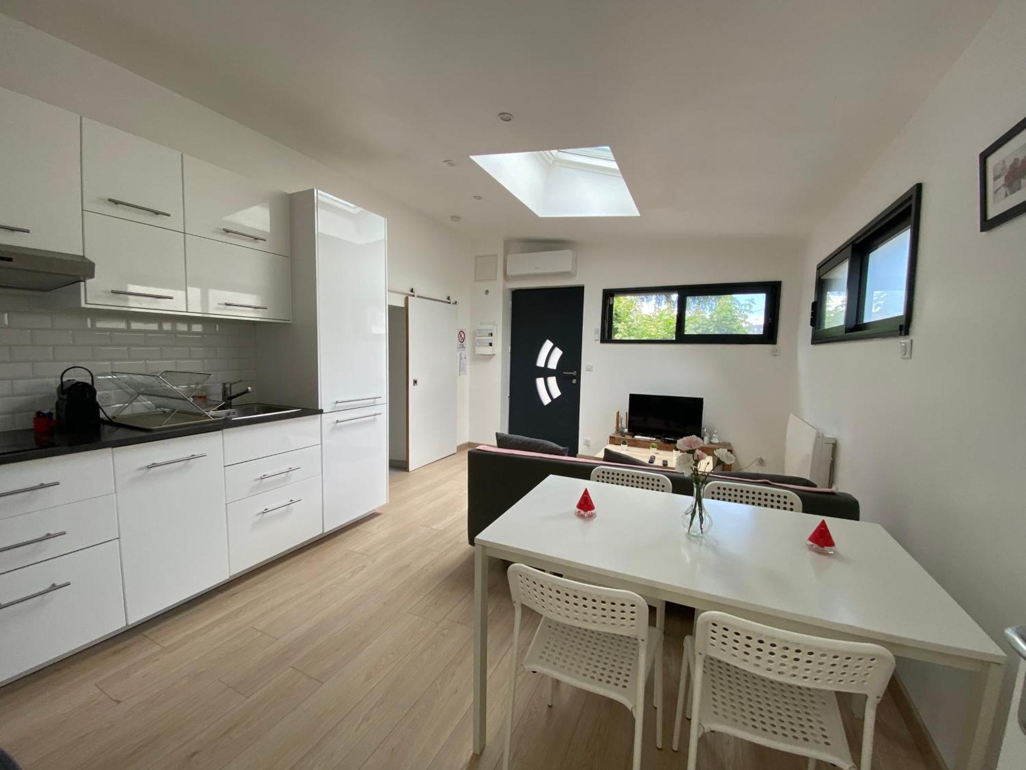 Appartement Paisible Proche Centre Ville 布龙 外观 照片