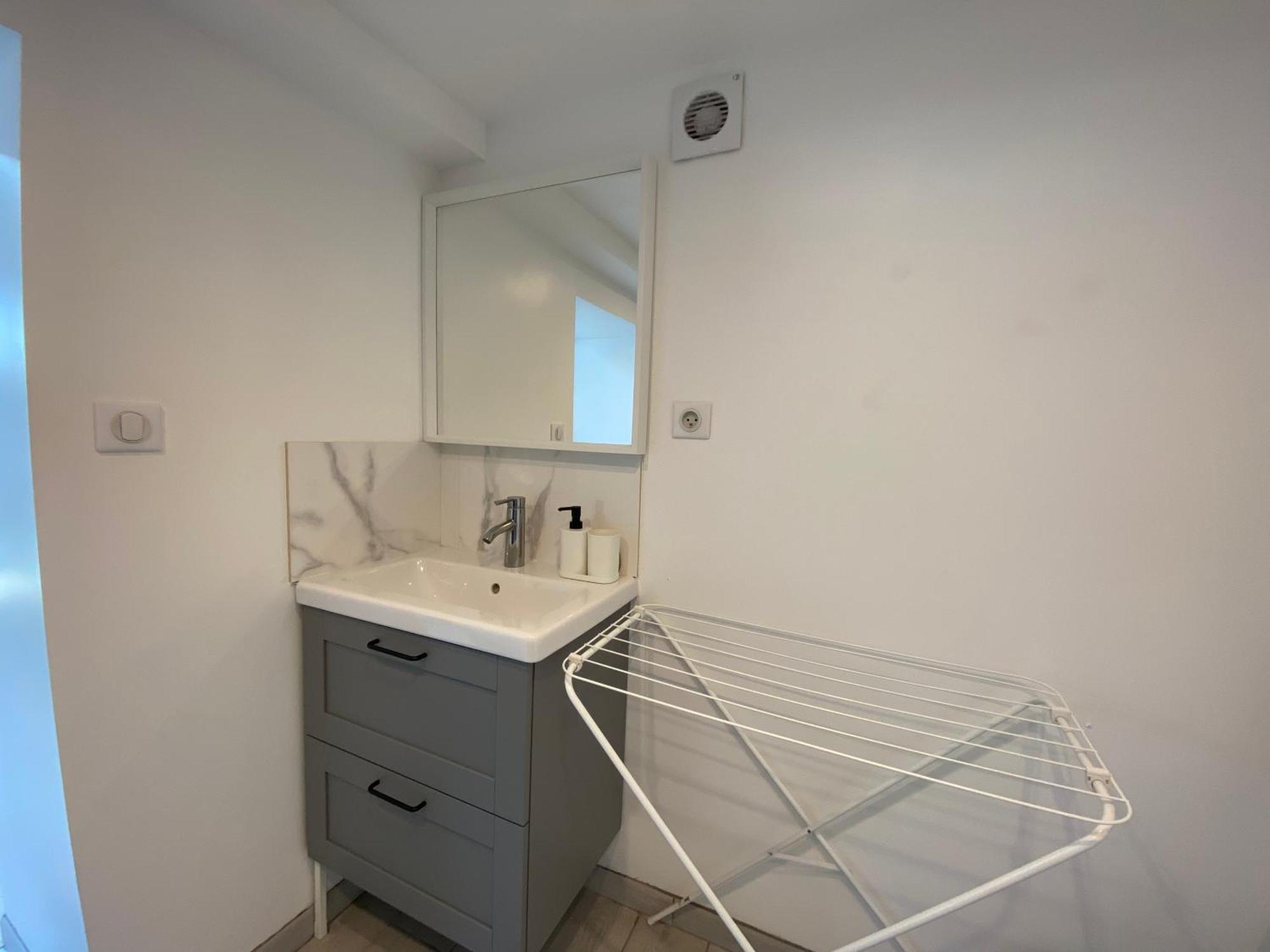 Appartement Paisible Proche Centre Ville 布龙 外观 照片